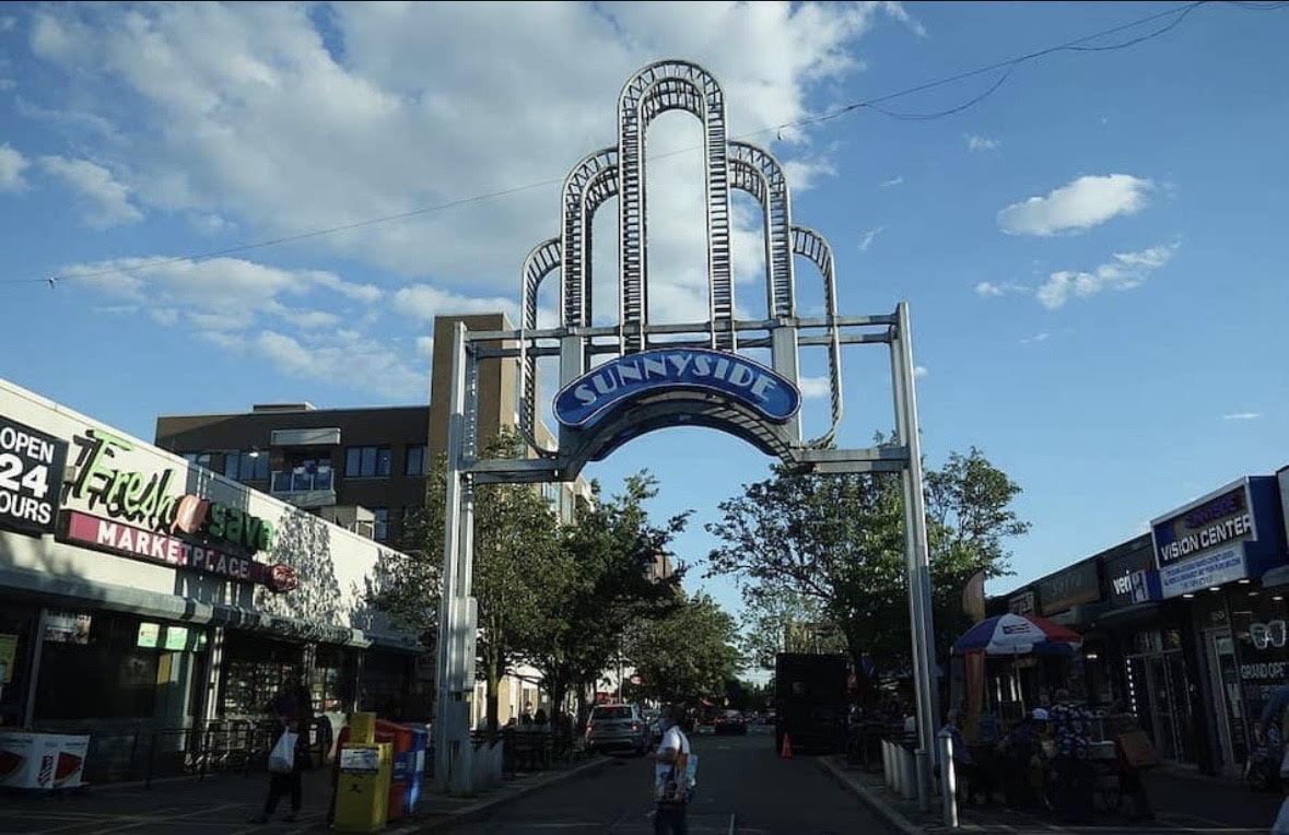 The Sunnyside arch over Queens Boulevard shops